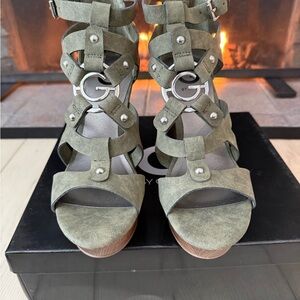 G by Guess Olive ggDodge Sandal